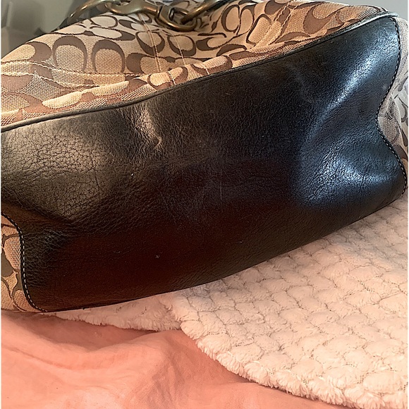 Coach purse - Picture 2 of 10